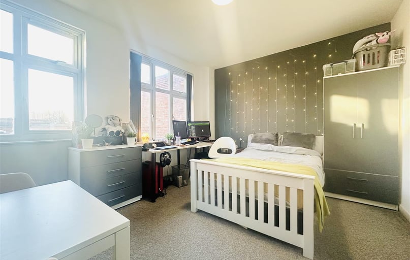 Sherwin Road, Lenton, Nottingham - Image 1